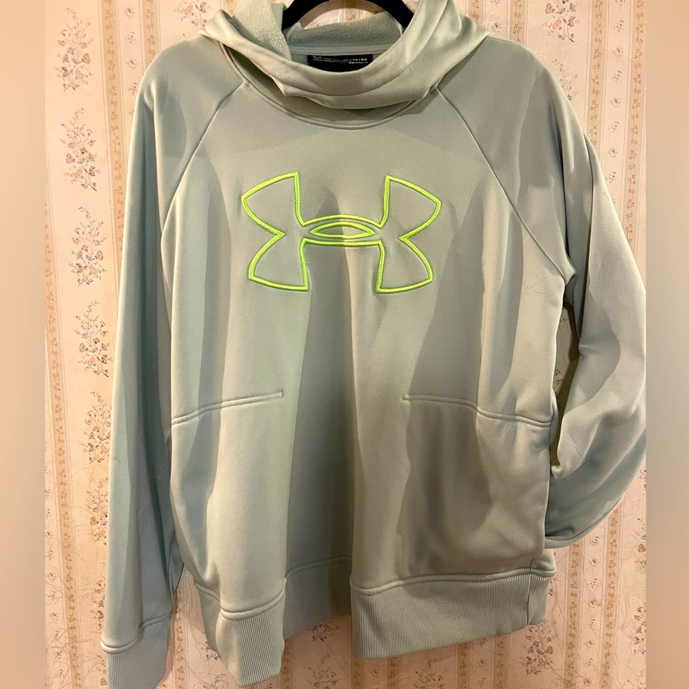 Under armour hooded sweatshirt.  Size x-large